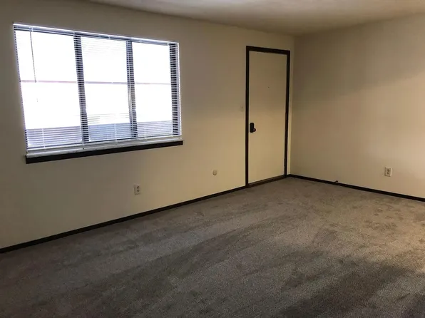 250 Tudor Ave #1H, Akron, OH 44312