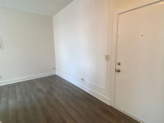 4th image of 200 W Public Sq Unit 302