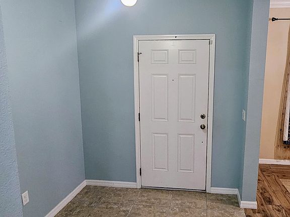 5th image of 3603 Creswick Cir