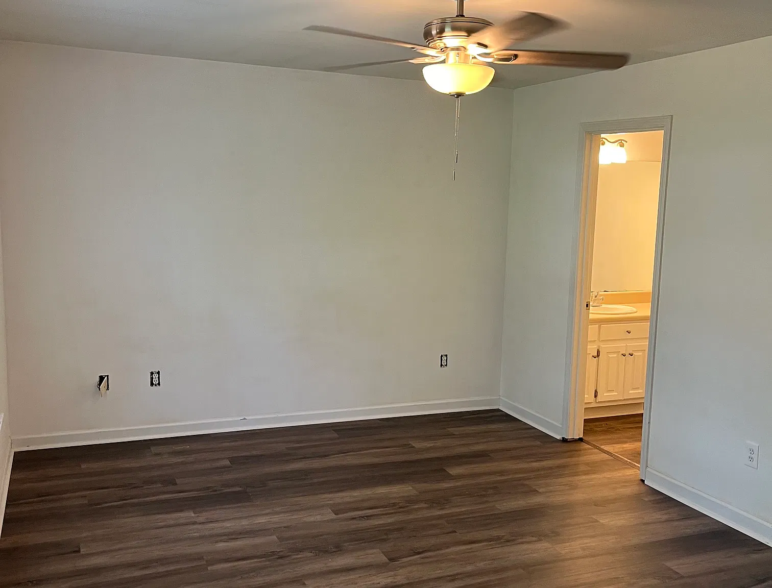 4 bed, 1750 sqft, $2,200 — Photo 3