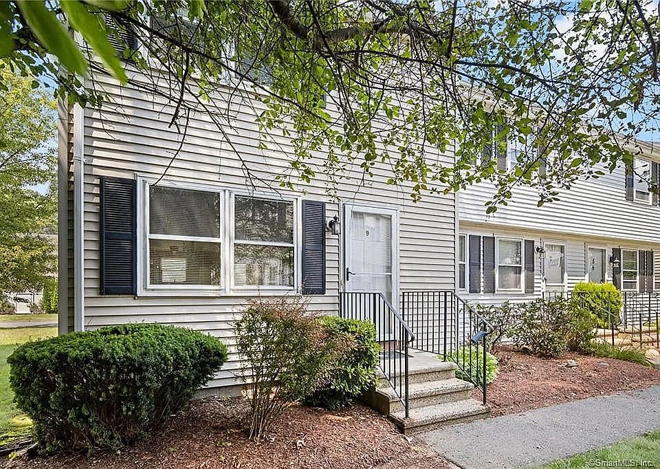 1st image of 9 Persimmon Ln