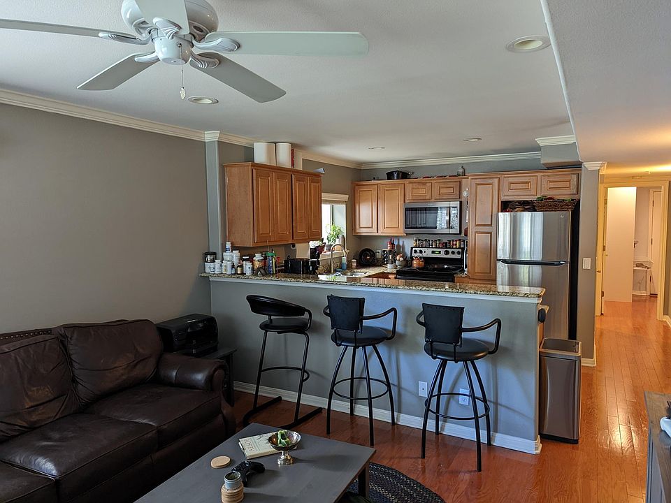 Living/Kitchen