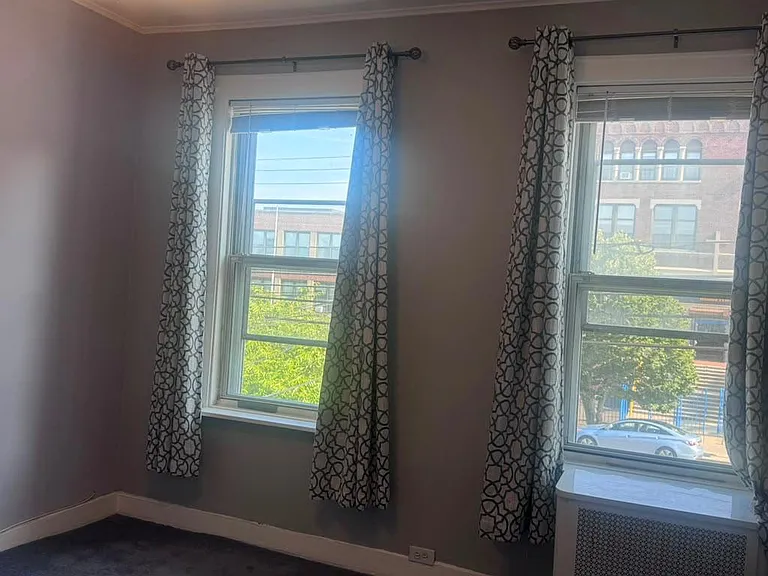 2973 Harding Ave #1 — Photo 4