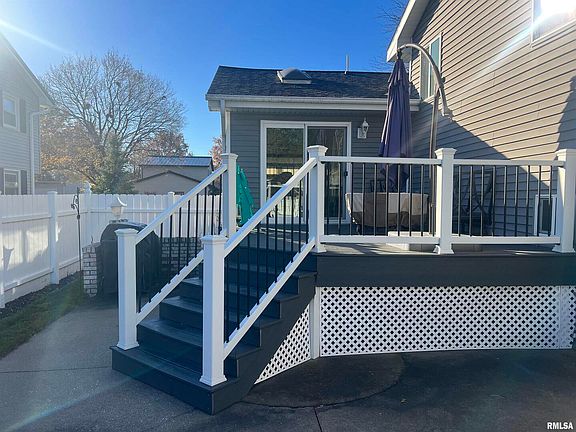 4th image of 1506 Rosehill Ave