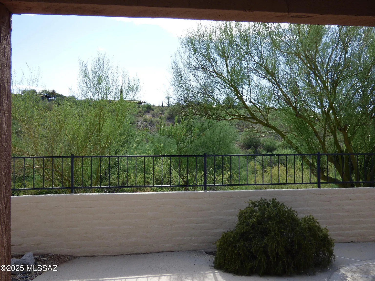 2 bed, 2.0 bath, 1693 sqft, $2,200 — Photo 1