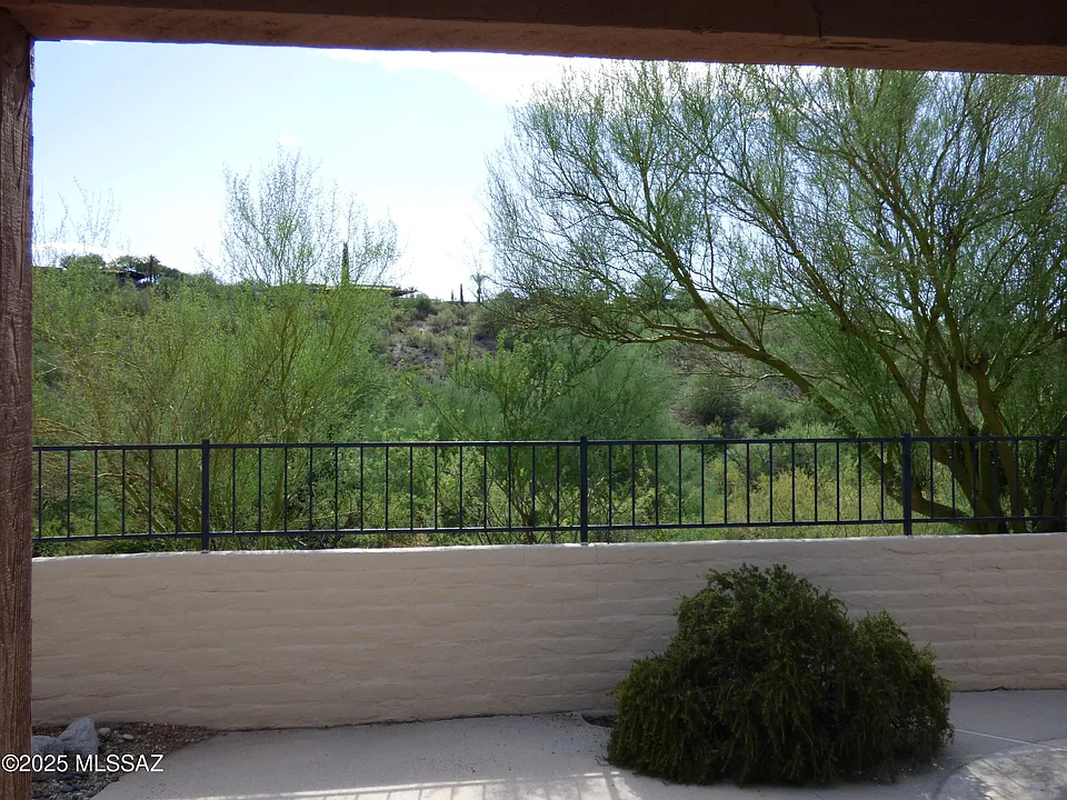 5110 N Placita Del Lazo