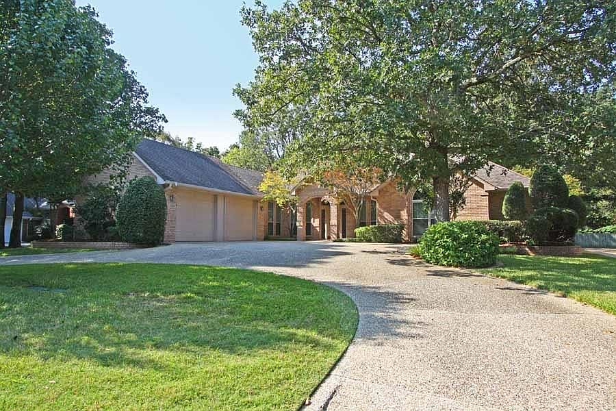 1st image of 4105 Lazy Creek Dr