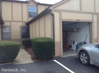 697 Michael View Ct, Worthington, OH 43085