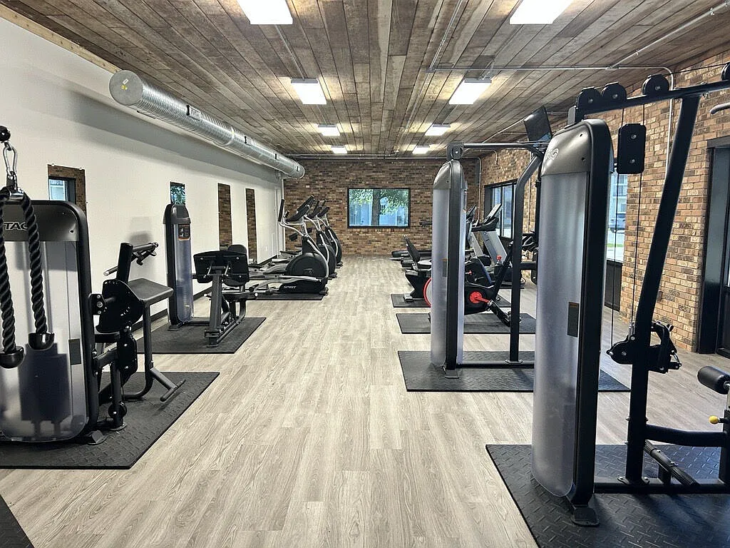 River Club — Photo 3