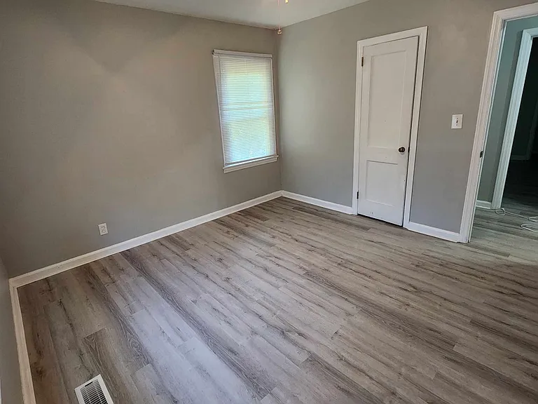 6113 Warner Rd — Photo 5