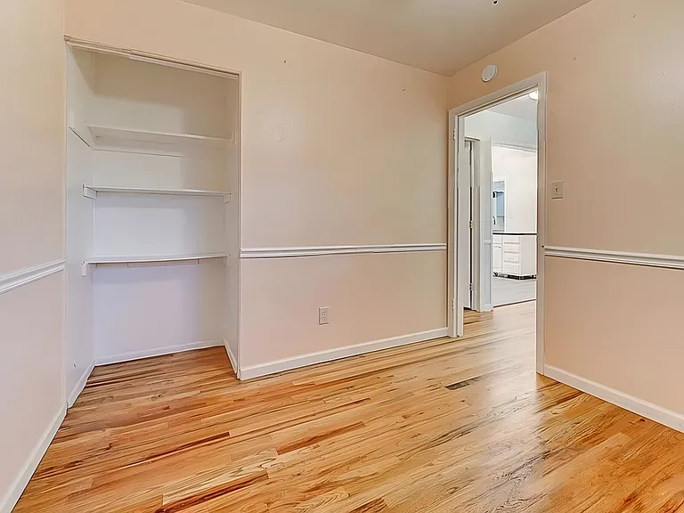 34 N Garland Ave — Photo 7