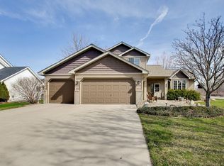 ♡ jd  New 2025 Exmark Lazer Z X-Series 72 in. Kohler EFI 38 hp