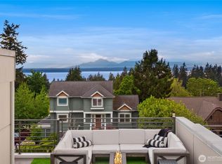 12002 Greenwood Avenue N, Seattle, WA 98133