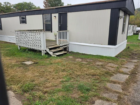 (undisclosed Address), Silver Grove, KY 41085