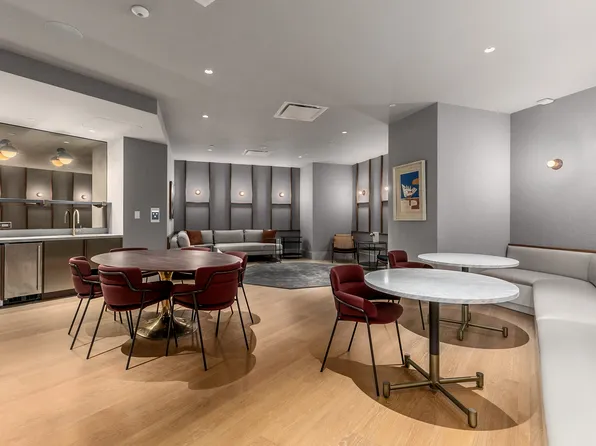 1 Clinton Street image 24 of 26