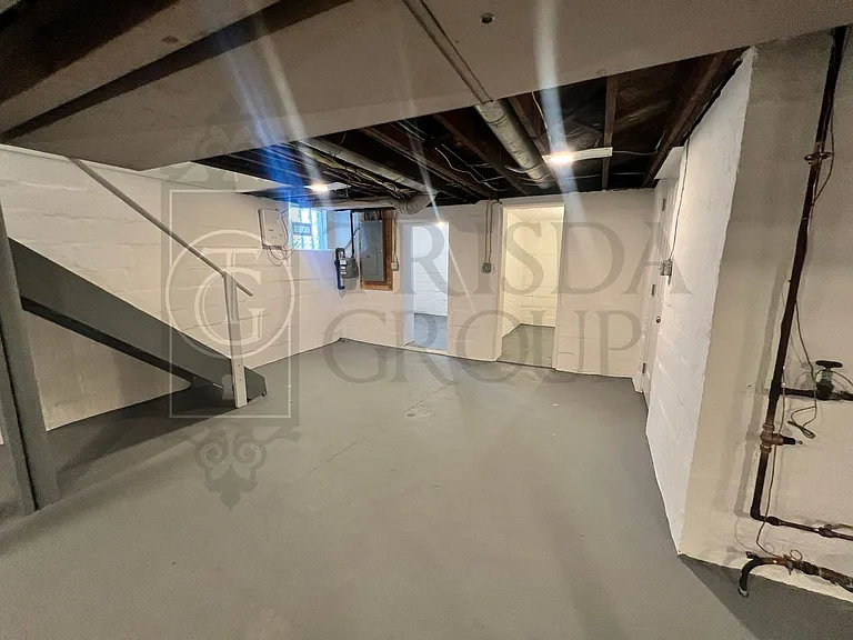 145 Catskill Ave — Photo 47