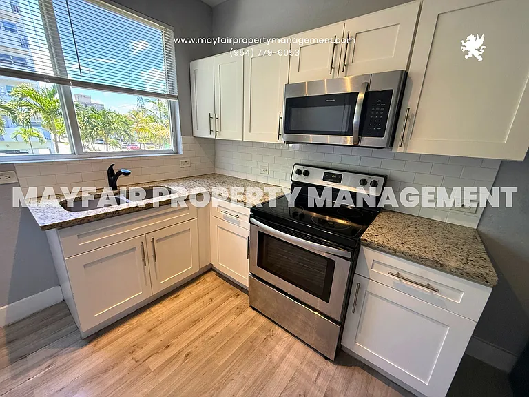 702 S 17th Ave — Photo 8