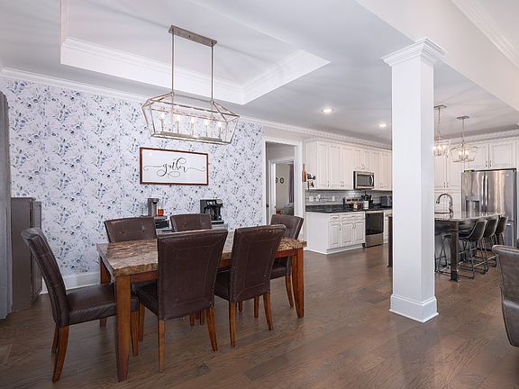 3rd image of 1835 Belotes Ferry Rd