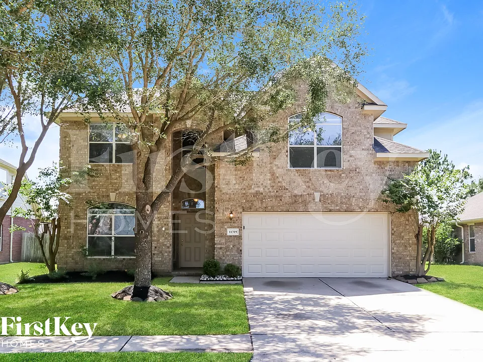 11319 Sandermeyer Dr