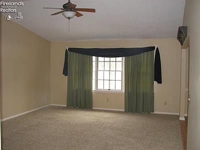 2nd image of 111 Briarwood Cir