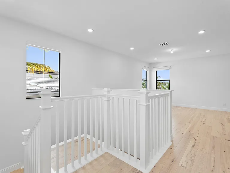 5603 Delacroix Ter — Photo 26