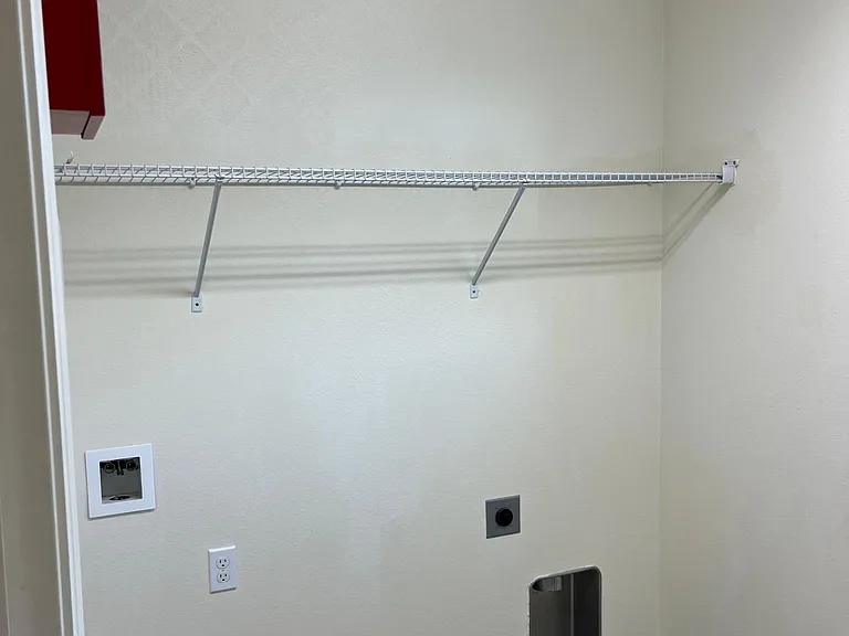 3865 Hampton Way — Photo 11