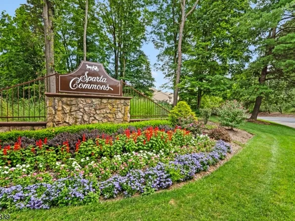 143 Wagon Wheel Rd #143, Sparta Twp., NJ 07871