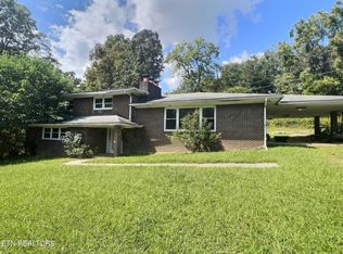161 Oak Run Ln, La Follette, TN 37766