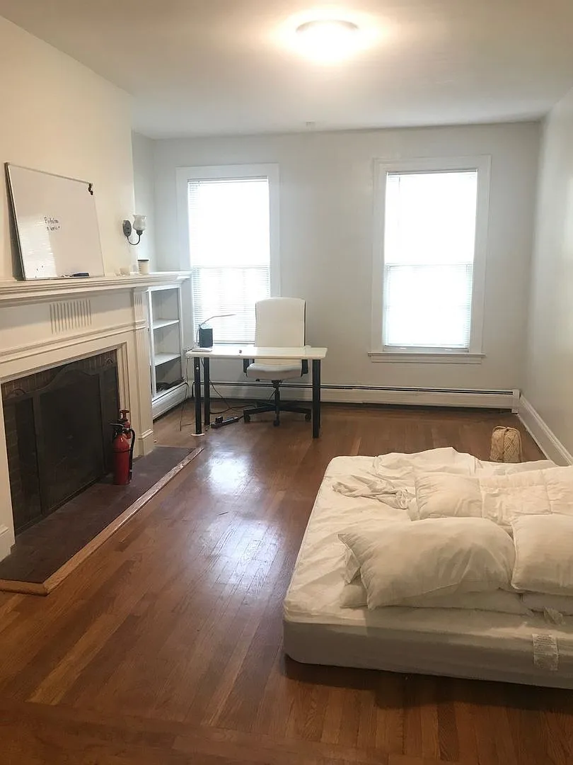 256 Bradley Street — Photo 4
