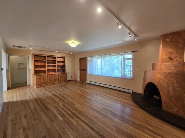 1570 Don Gaspar Ave