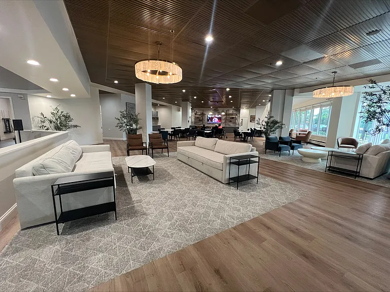 Legacy Apartments — Photo 6