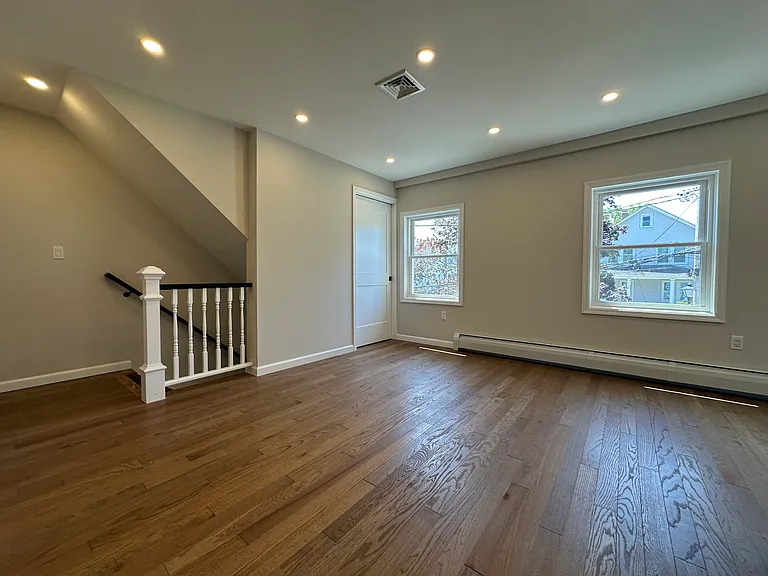 11 Ohio Ave #2 — Photo 2