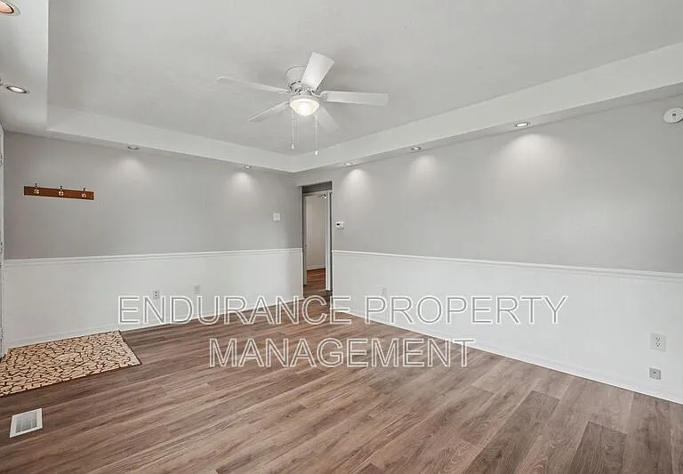 9500 Ridgemoor Ave — Photo 6