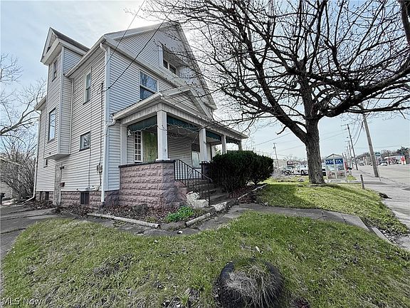 2nd image of 1509 Mahoning Ave