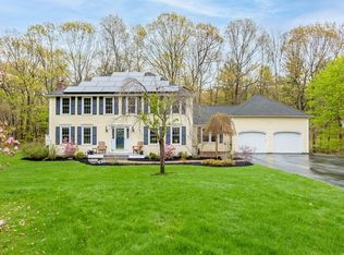 5 Virginia Rd, Tyngsboro, MA 01879