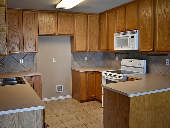 5th image of 5290 Westgate Ln