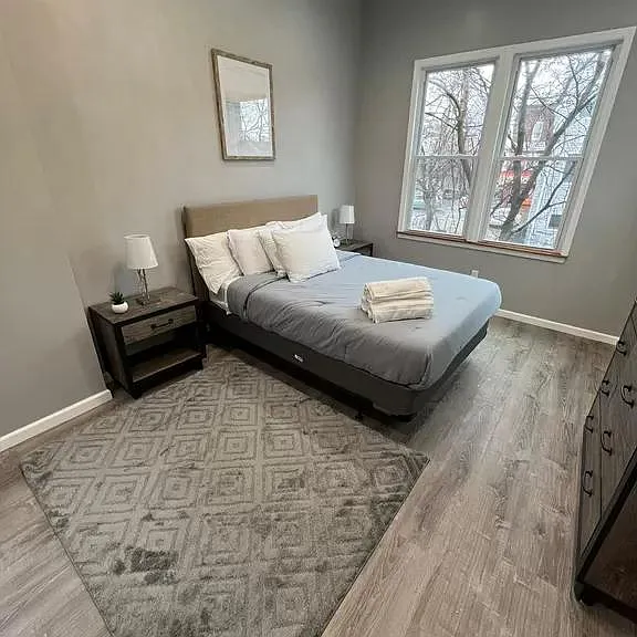 2057 N Franklin St — Photo 18