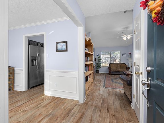 4th image of 7894 Hyman Dr