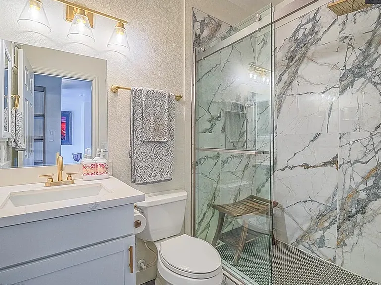 817 Peachy Canyon Cir #203 — Photo 16