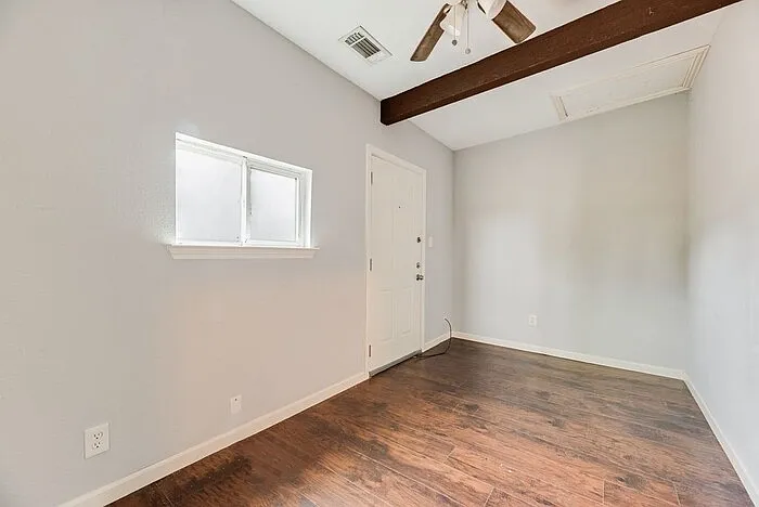 500 E Main St — Photo 15