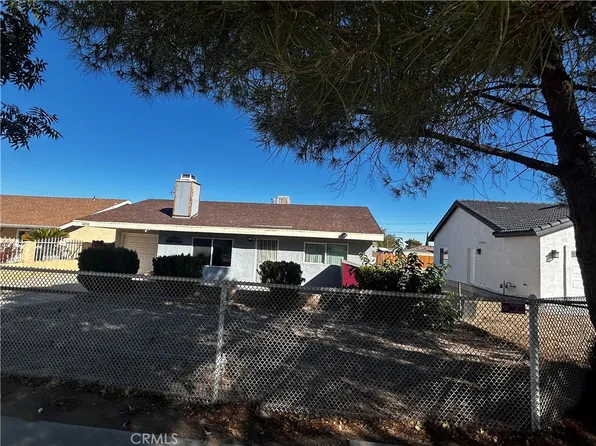 16410 Spruce St, Hesperia, CA 92345