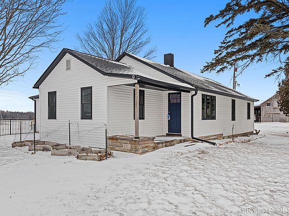 2nd image of 8900 E Cleveland Rd