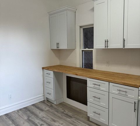 4th image of 573 Leonard St #2