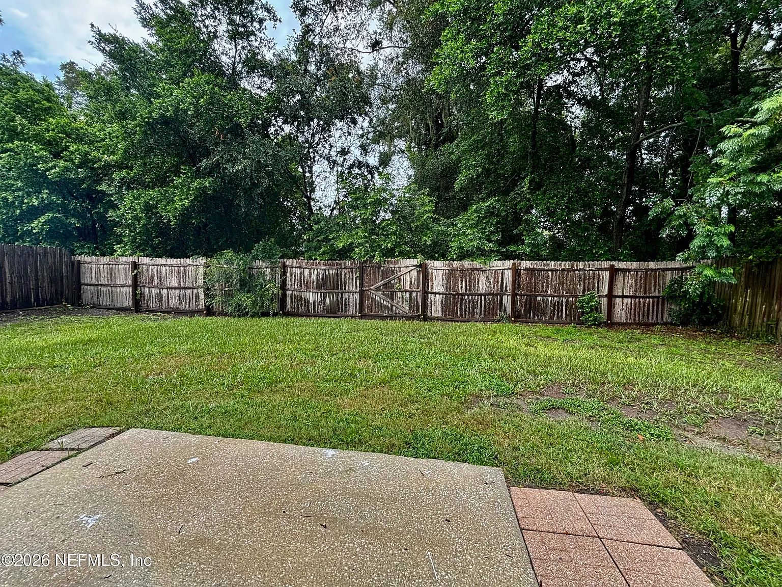 3 bed, 2.0 bath, 1612 sqft, $2,200 — Photo 3