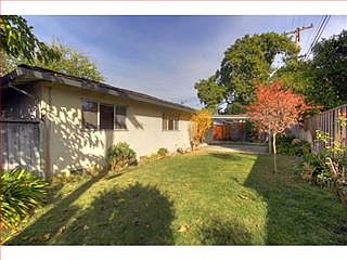 2nd image of 1396 Lindsay Way