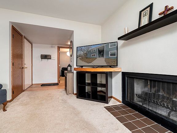 3rd image of 6104 Brynwood Dr APT 6