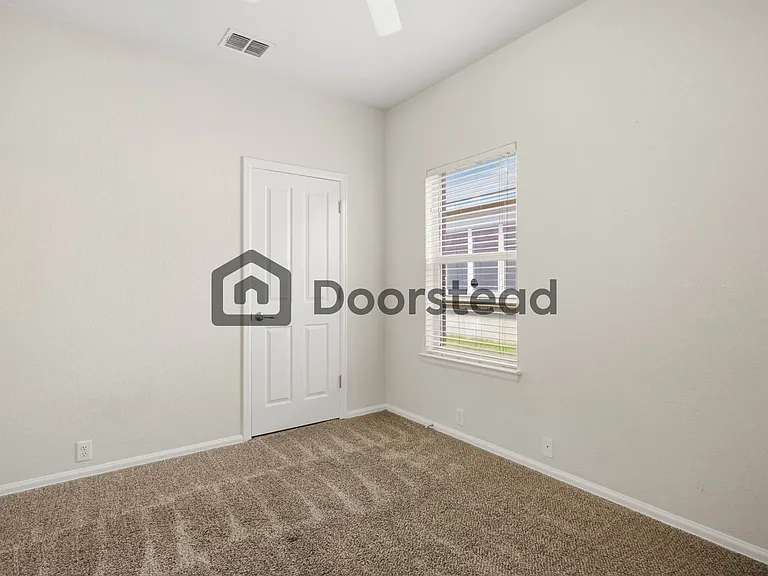 4802 James Gaines — Photo 15