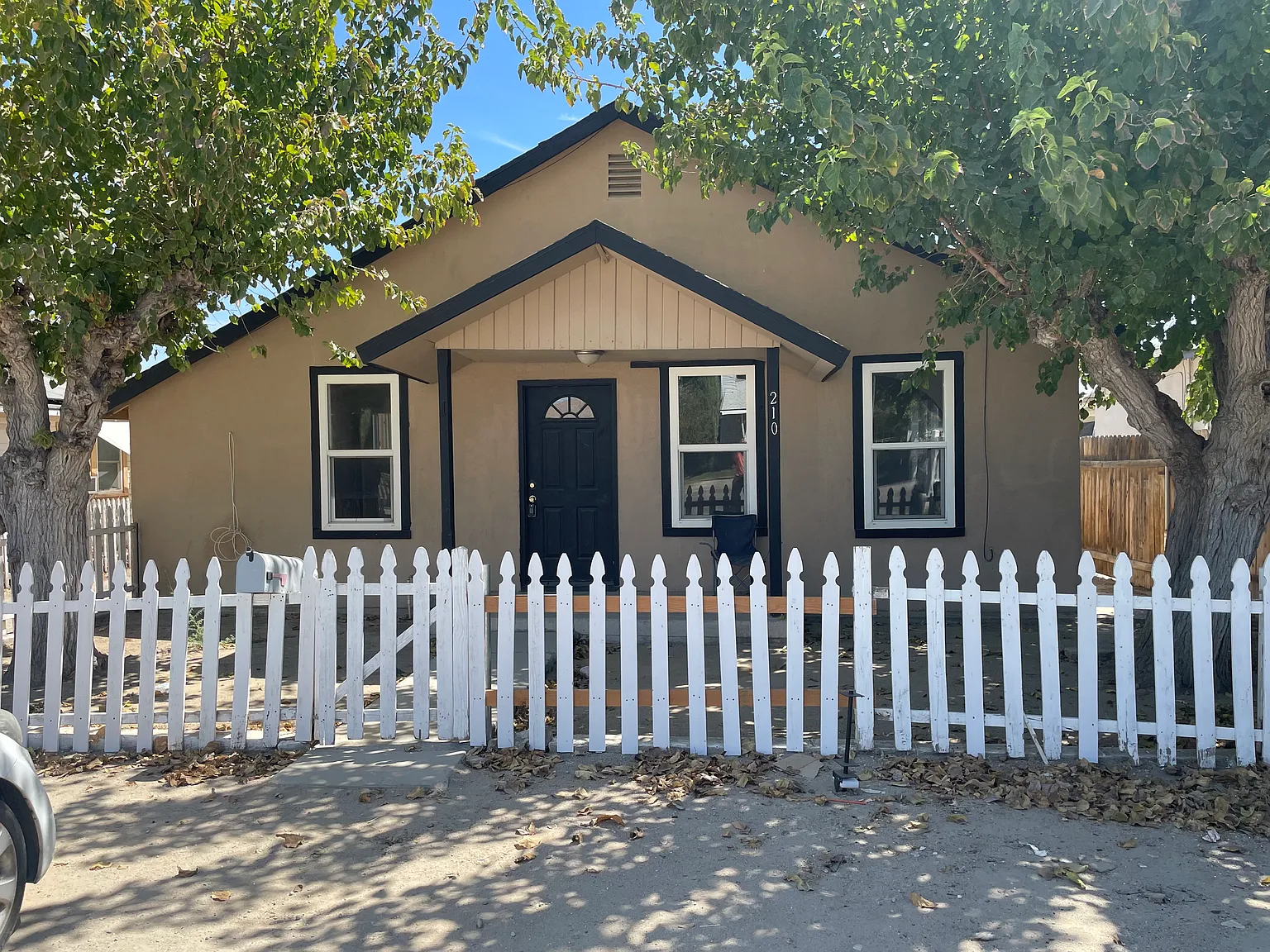3 bed, 1135 sqft, $1,500 — Photo 2