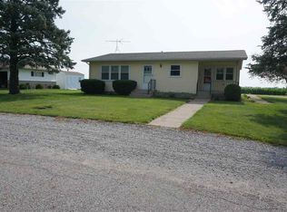507 S Burke St, Wolcott, IN 47995