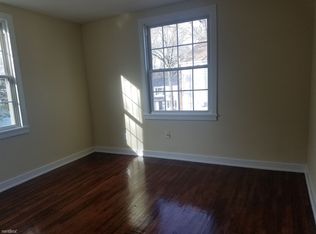 30 Hilltop Rd, New Haven, CT 06515